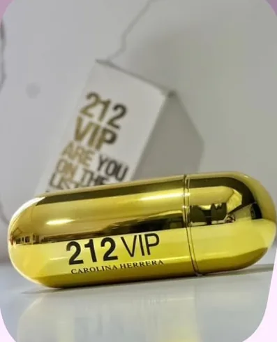 Carolina Herrera 212 VIP