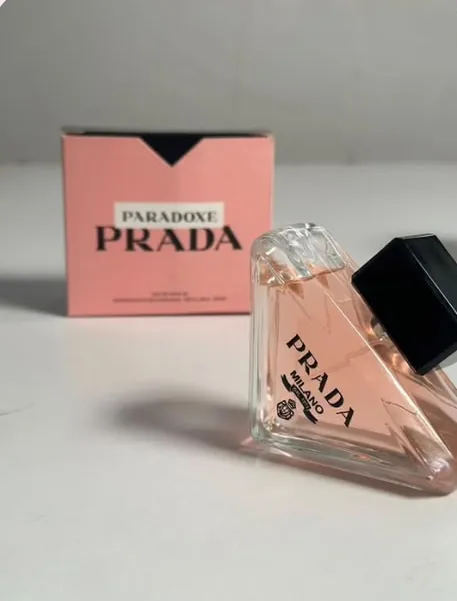 Prada Paradoxe